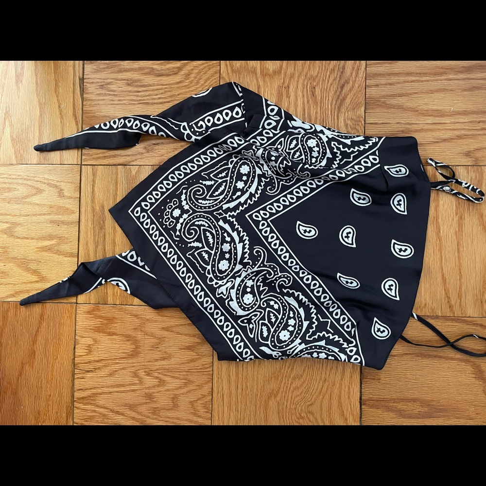 BANDANA tie top with tag
